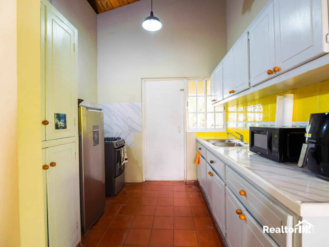 Квартира, 893 м², 99 000$ — FAKTOR